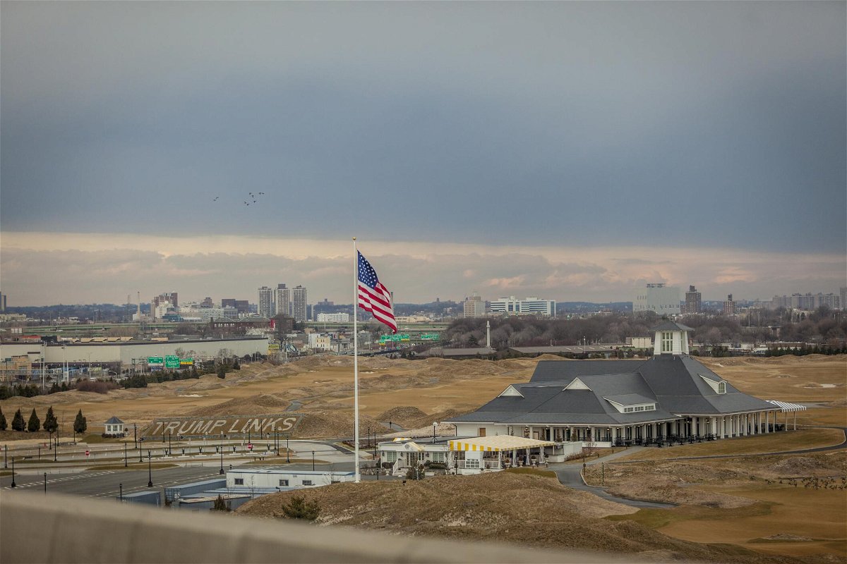 <i>James D. DeCamp/ZUMA</i><br/>New York City officials had terminated the licensing deal for the Trump Golf Links at Ferry Point Park in the days after the insurrection.