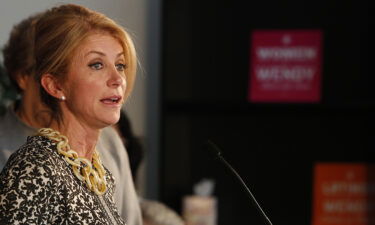 Wendy Davis speaks on October 16