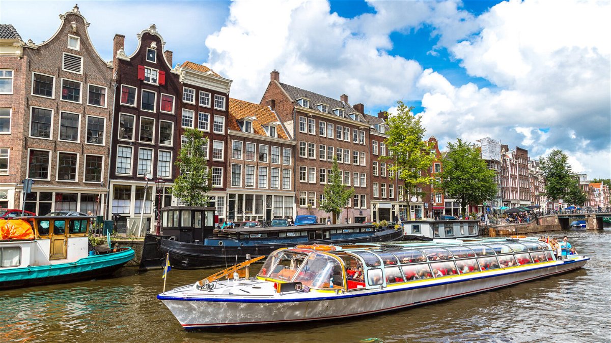 <i>Figurniy Sergey/Adobe Stock</i><br/>EU residents are now allowed to enter Amsterdam freely