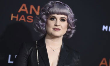 Reality TV star Kelly Osbourne has announced that she is pregnant with her first child.