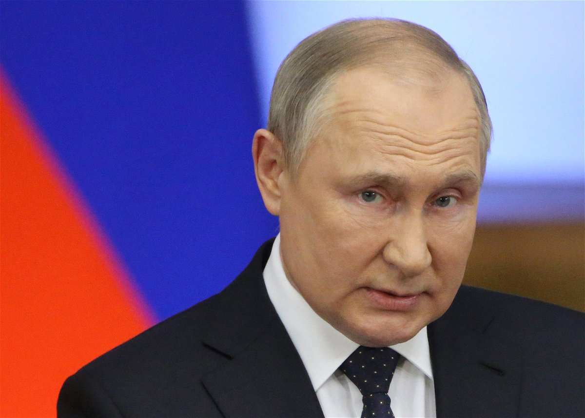 <i>Contributor/Getty Images</i><br/>Russian President Vladimir Putin apologized over FM's Hitler comments