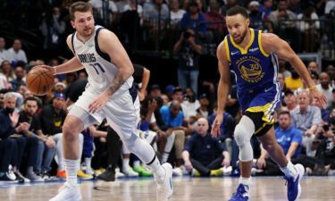 The Mavericks held Steph Curry