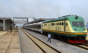 Victims of an ambushed Abuja train are being used as human shields by kidnappers
