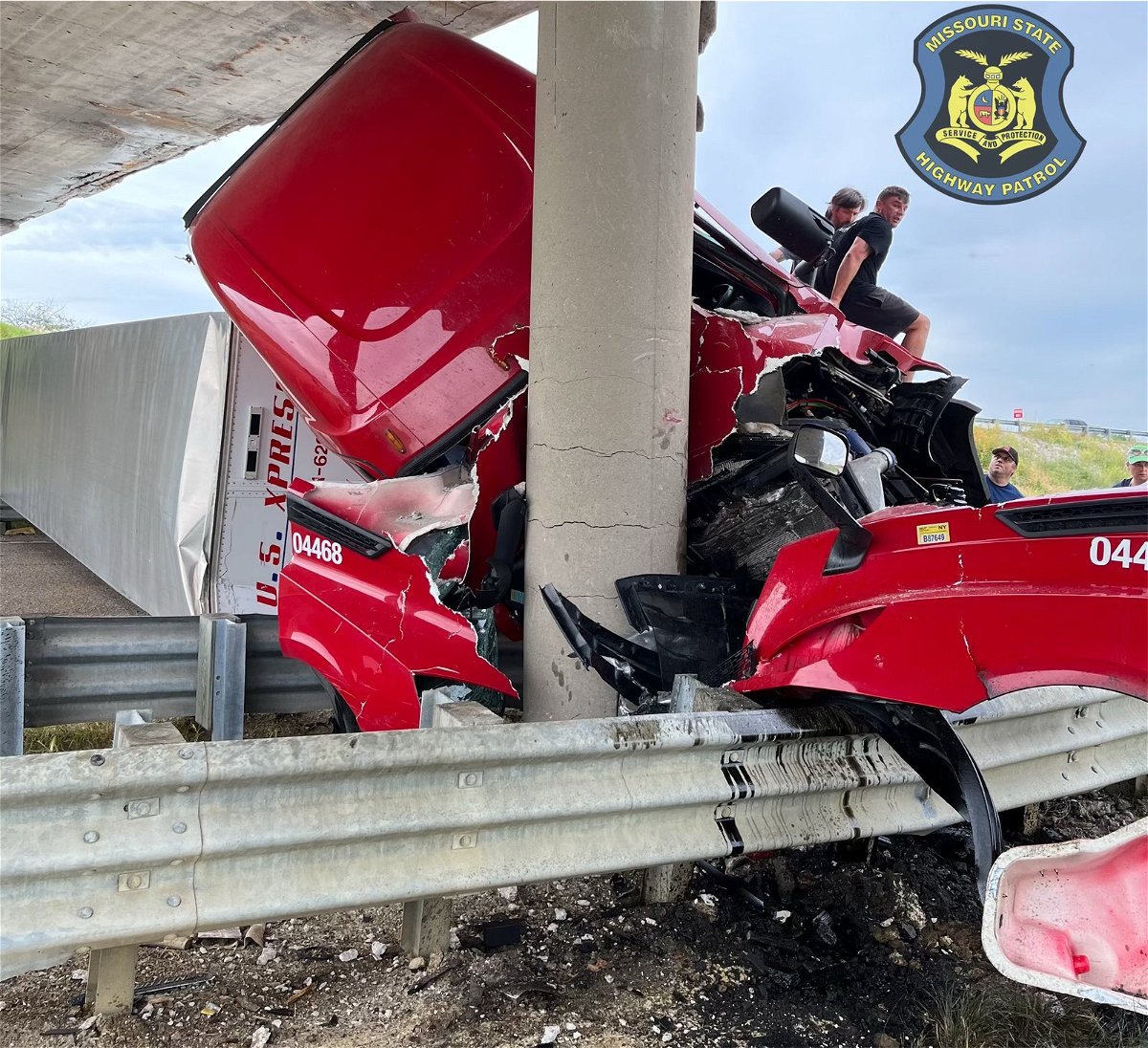Troopers are investigating an injury crash involving an overturned tractor trailer on westbound I-70 at the 180 mile marker in Montgomery County.