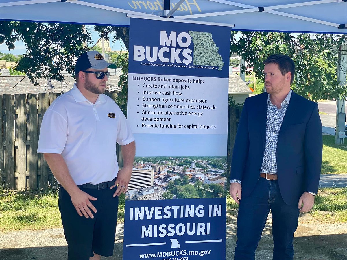 Missouri Treasurer Fitzpatrick joined Tiger Towing owner Tyler Doyle and lender Hawthorn Bank in Columbia this morning to talk about how MOBUCK$.