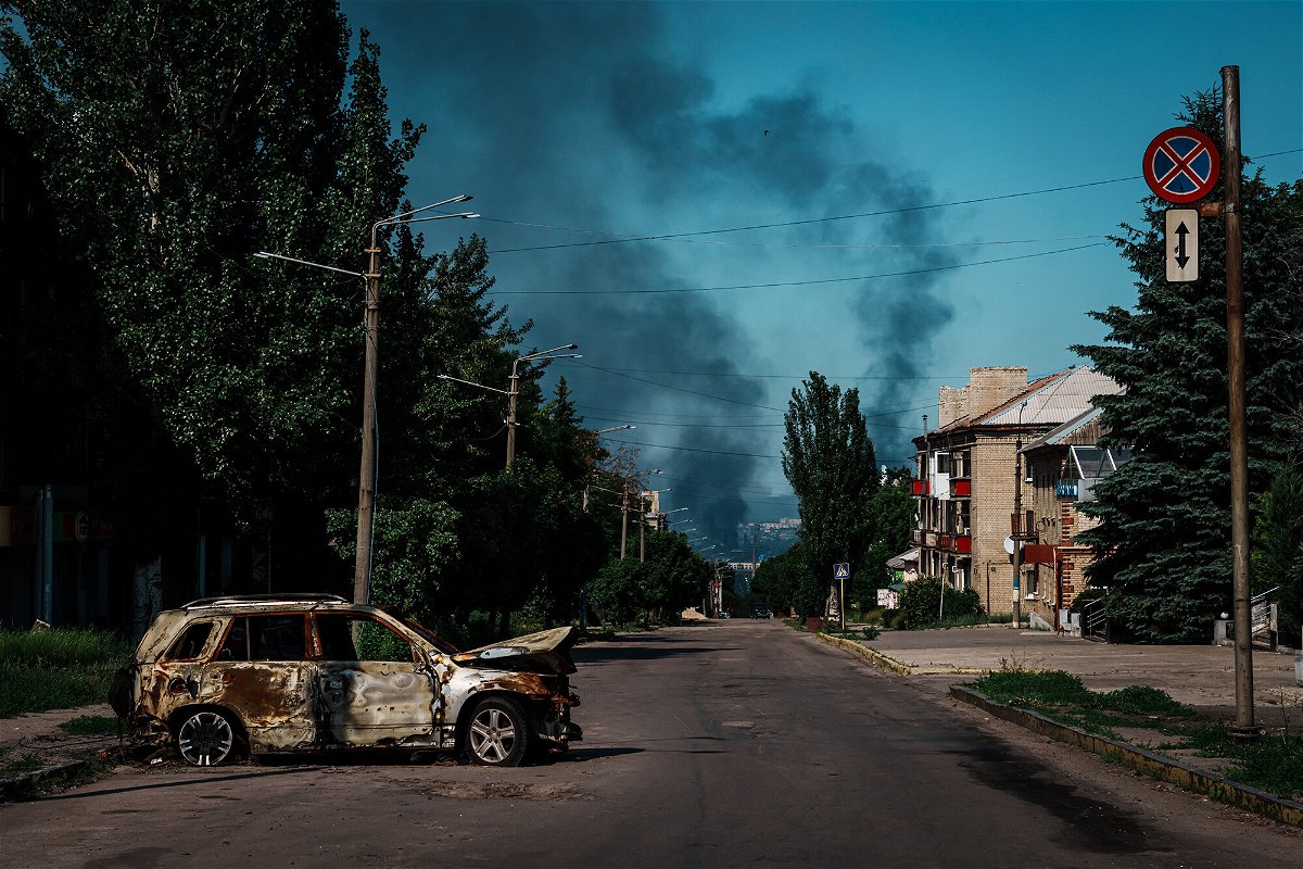 <i>Marcus Yam/Los Angeles Times/Getty Images</i><br/>Smoke columns rise from Severodonetsk as seen from Lysychansk