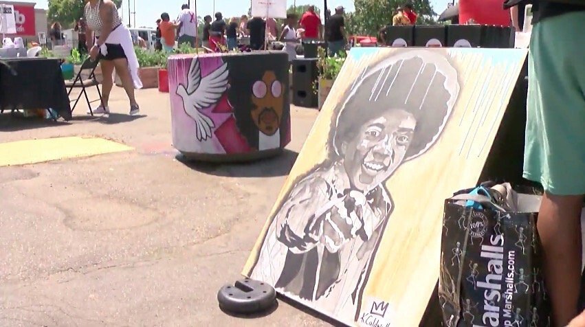 <i>WCCO</i><br/>Art and color now fill the liquor store parking lot at one of north Minneapolis' most trafficked intersections. It's part of a plan to bring color