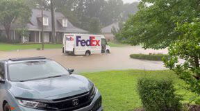 Jason Brooks shot this video of a FedEx truck driving through his neighborhood on August 24 in Brandon