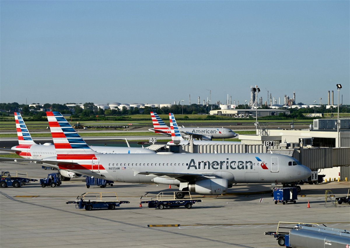American Airlines cutting 2% of September and October flights - ABC17NEWS