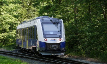 The train's exhaust emits only steam and condensed water. The fourteen hydrogen trains  will exclusively run on the route in Bremervörde