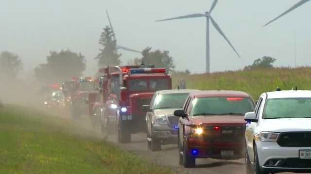 <i>KCCI</i><br/>Dozens of fire trucks and emergency vehicles rolled through New Sharon Thursday to honor Gary DeCook