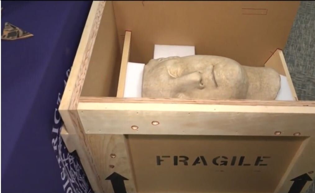 <i>WCBS</i><br/>Manhattan District Attorney's Office returning dozens of artifacts to Italy.