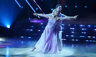 Selma Blair made her debut on the September 19 season premiere of "Dancing with the Stars