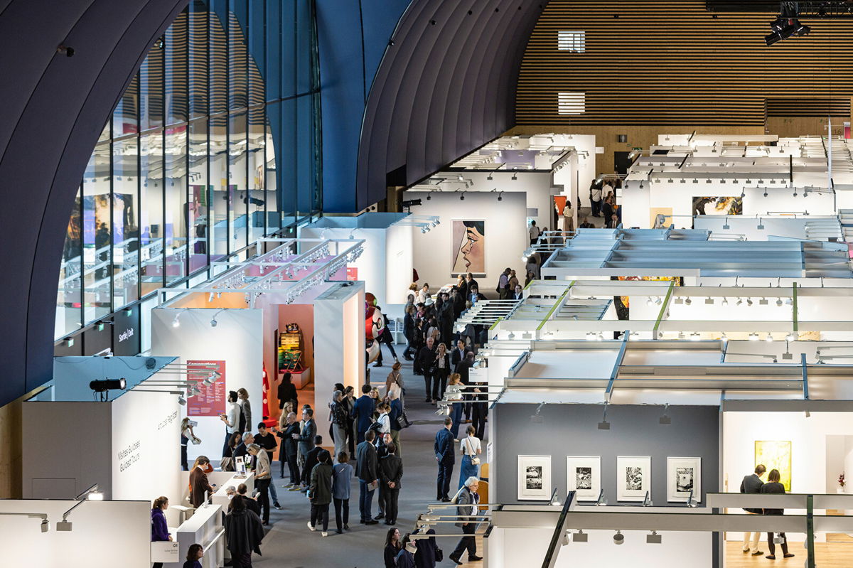 <i>Sara Barth</i><br/>The first French edition of the high-profile fair attracted some 40