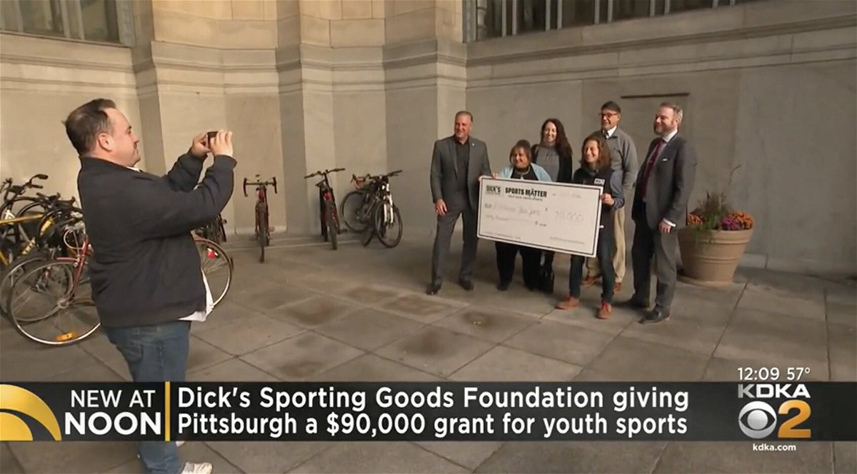 <i>KDKA</i><br/>Pittsburgh groups are teaming up to keep kids off the street and on the field. Local leaders said children should be playing sports