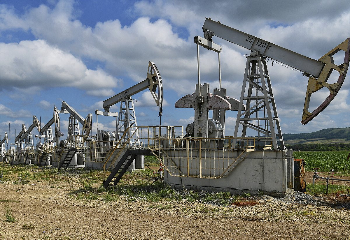 <i>Gleb Schelkunov/Kommersant/Sipa USA/Sipa/AP Images</i><br/>The West is trying to put a price limit on Russian oil. Pictured is the Romashkinskoye oil field in Russia.