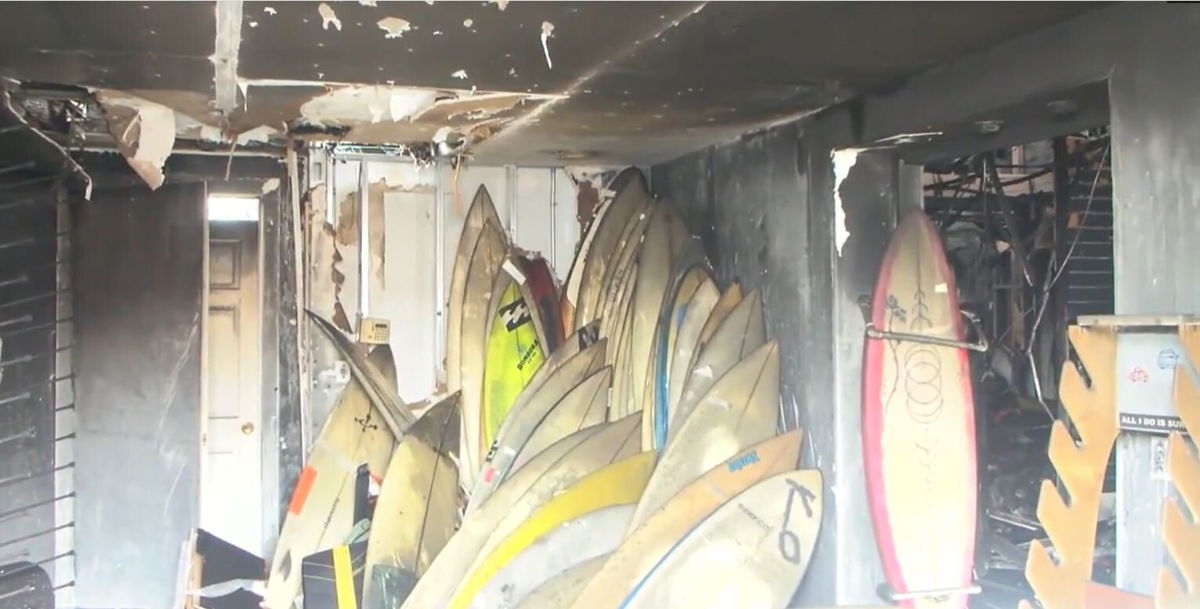 <i>KITV</i><br/>Businesses are left picking up the pieces after a Kaka'ako warehouse fire.