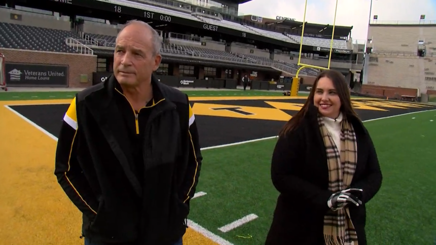 Gary Pinkel Inducted into the College Football Hall of Fame in Las Vegas  Ceremony - Gary Pinkel