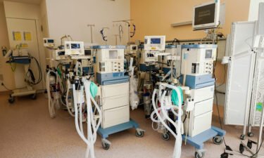 A hospital patient has been arrested after she allegedly twice switched off the oxygen equipment on which a fellow patient depended because it was too noisy