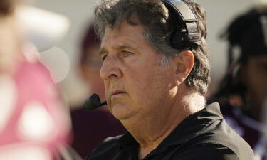 Mississippi State head coach Mike Leach has died at the age of 61.
