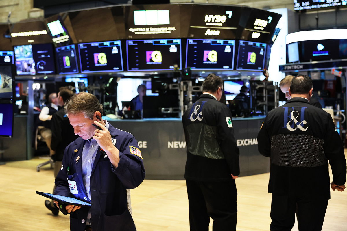 <i>Michael M. Santiago/Getty Images</i><br/>The Dow plummeted nearly 400 points on Thursday as strong jobs data spooked investors. Pictured is the New York Stock Exchange on December 06