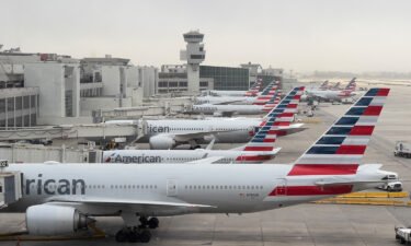 Air traffic control issues are triggering hours-long flight delays to Florida airports