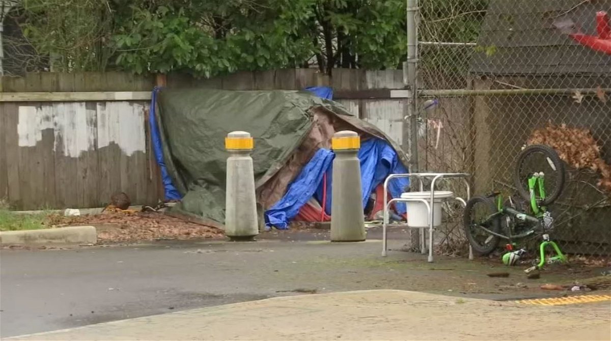 <i></i><br/>A proposed Oregon bill would provide homeless people and low-income people with $1