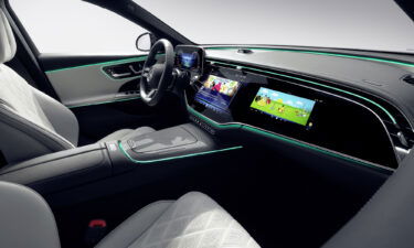Angry Birds will be one of the applications available in the new Mercedes-Benz E-class.