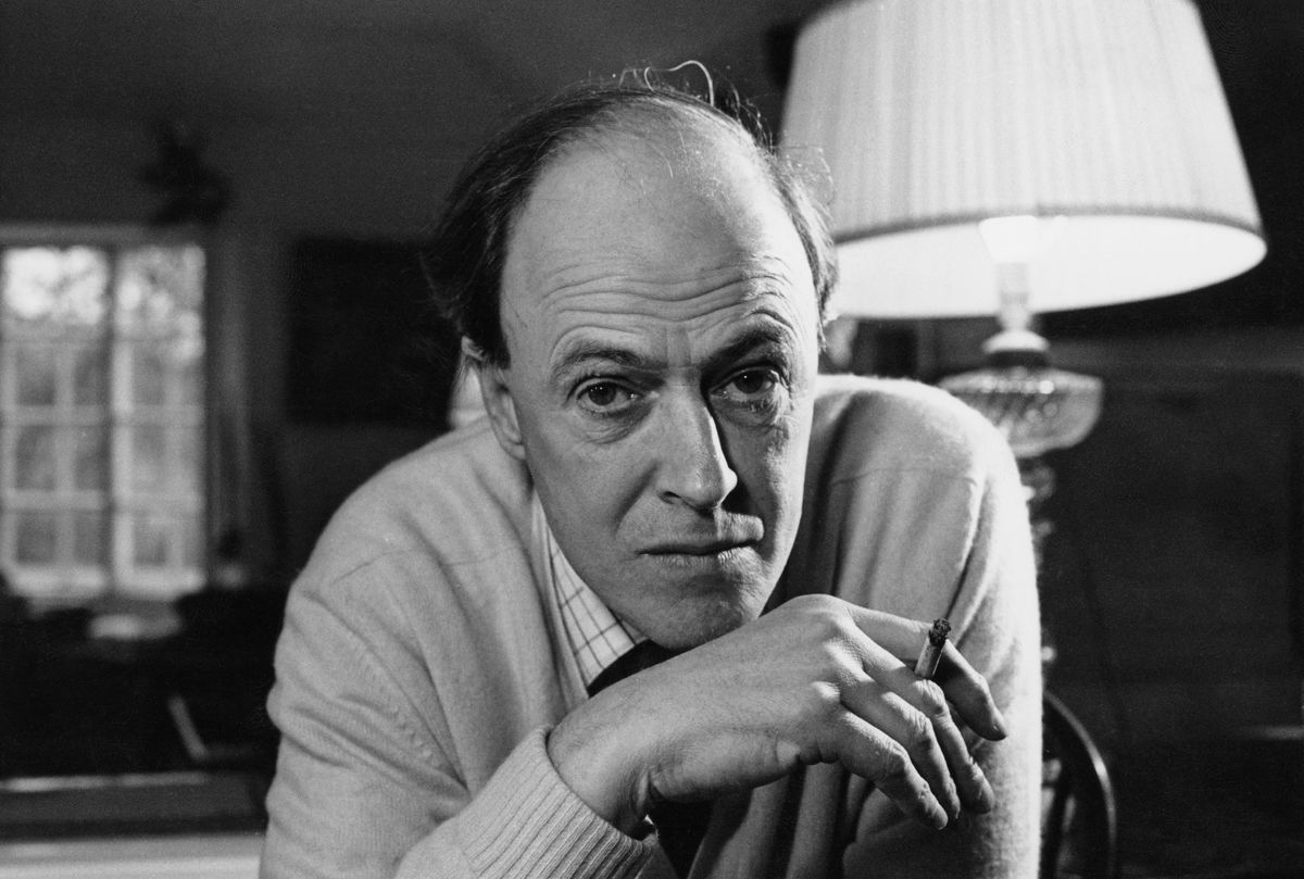 <i>Ronald Dumont/Hulton Archive/Getty Images</i><br/>British writer Roald Dahl (1916 - 1990)