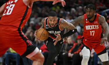 Damian Lillard scored an incredible 71 points for the Trail Blazers on Sunday night.