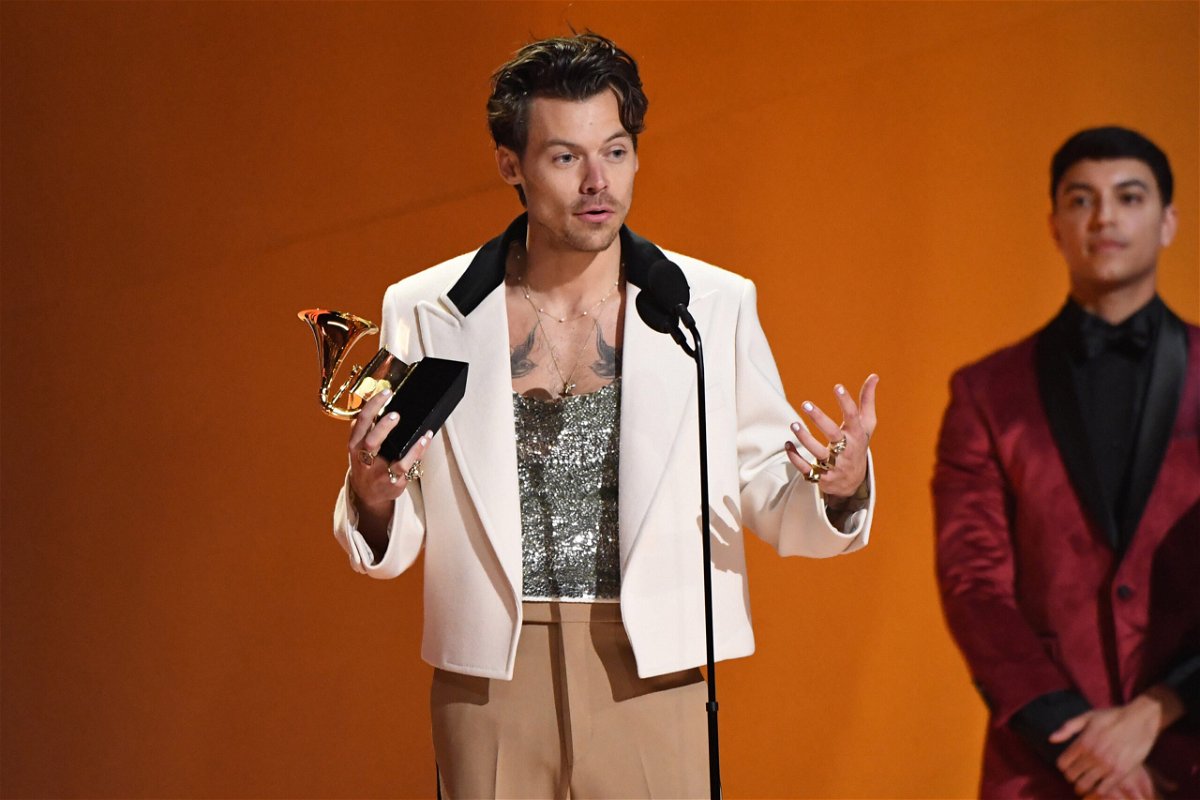 Harry Styles' Grammys red carpet jumpsuit channels 'clowncore' ABC17NEWS