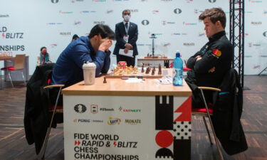 Nakamura (left) and Carlsen (right) during the FIDE Chess World Rapid and Blitz Championship in Warsaw