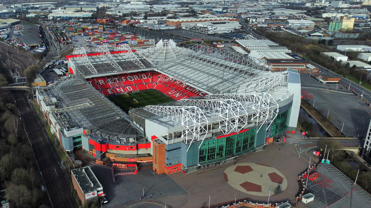 <i>Michael Regan/Getty Images</i><br/>Qatari Shiekh Jassim Bin Hamad Al Thani has officially made a bid for English Premier League club Manchester United.