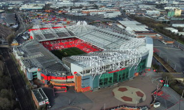 Qatari Shiekh Jassim Bin Hamad Al Thani has officially made a bid for English Premier League club Manchester United.