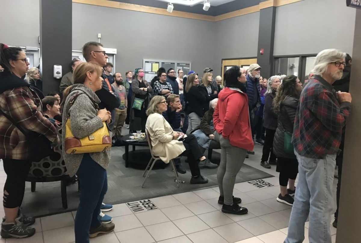 <i></i><br/>A large crowd of people packed into the Pocatello City Council Chambers to address the council and the public. The main issue of discussion was content in the library relating to gender identity.