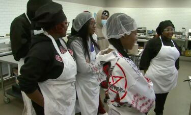 Normandy High School culinary students are learning from Chef Rob Connoley. News 4 was on hand as the chef and owner of Bulrush StL taught kids the art of plating.