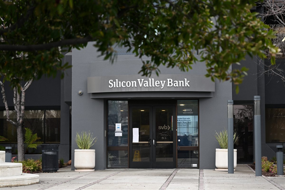 <i>Tayfun Coskun/Anadolu Agency/Getty Images</i><br/>There's plenty of blame to go around for the Silicone Valley Bank collapse.