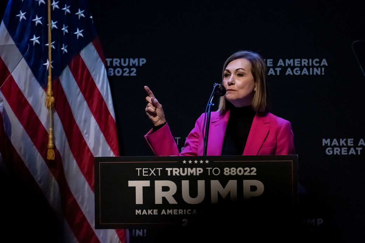 <i>Miriam Alarcon Avila/Bloomberg/Getty Images</i><br/>Kim Reynolds