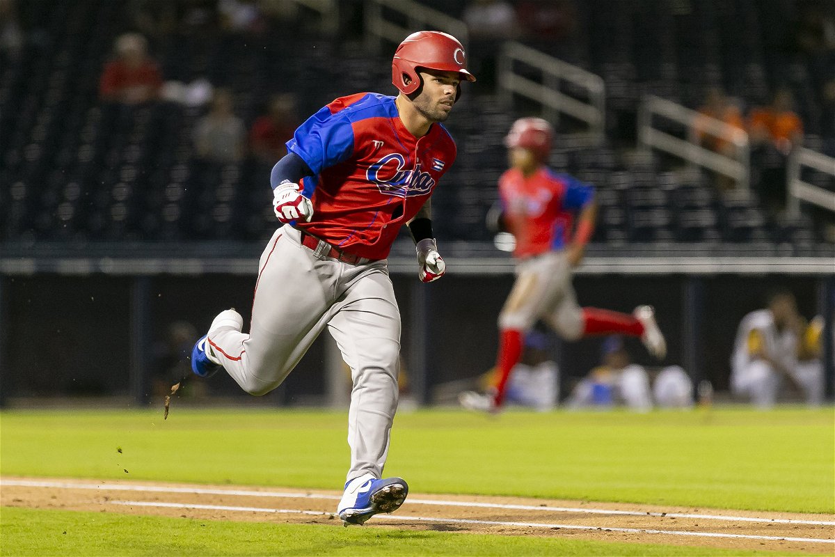 Cuban catcher defects after World Baseball Classic, report says - ABC17NEWS