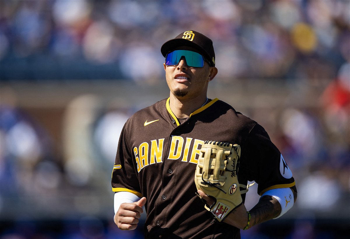 <i>Mark J. Rebilas/USA TODAY Sports/Reuters</i><br/>Manny Machado has signed the fourth-highest contract in MLB history to stay with the San Diego Padres.