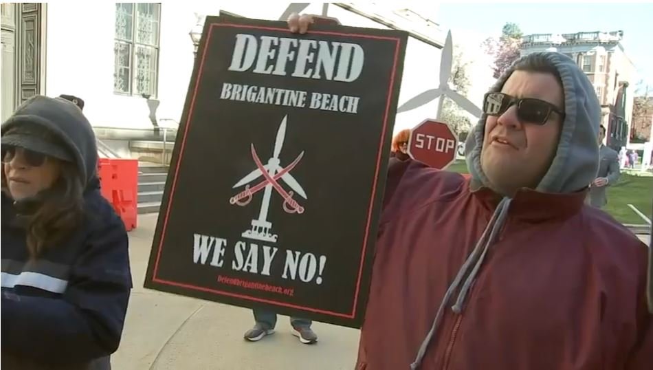 <i></i><br/>Protesters gathered outside the New Jersey State House in Trenton