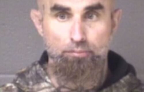 Allen Lee Honeycutt confesses to setting fires inside business. Honeycutt was charged with arson