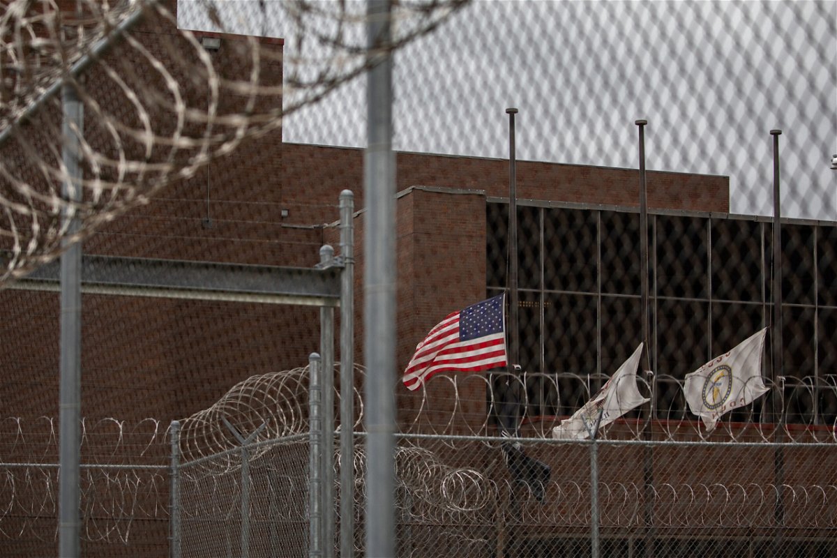 <i>Zbigniew Bzdak/Chicago Tribune/Tribune News Service/Getty Images</i><br/>The Cook County Jail in Chicago is seen here on April 30