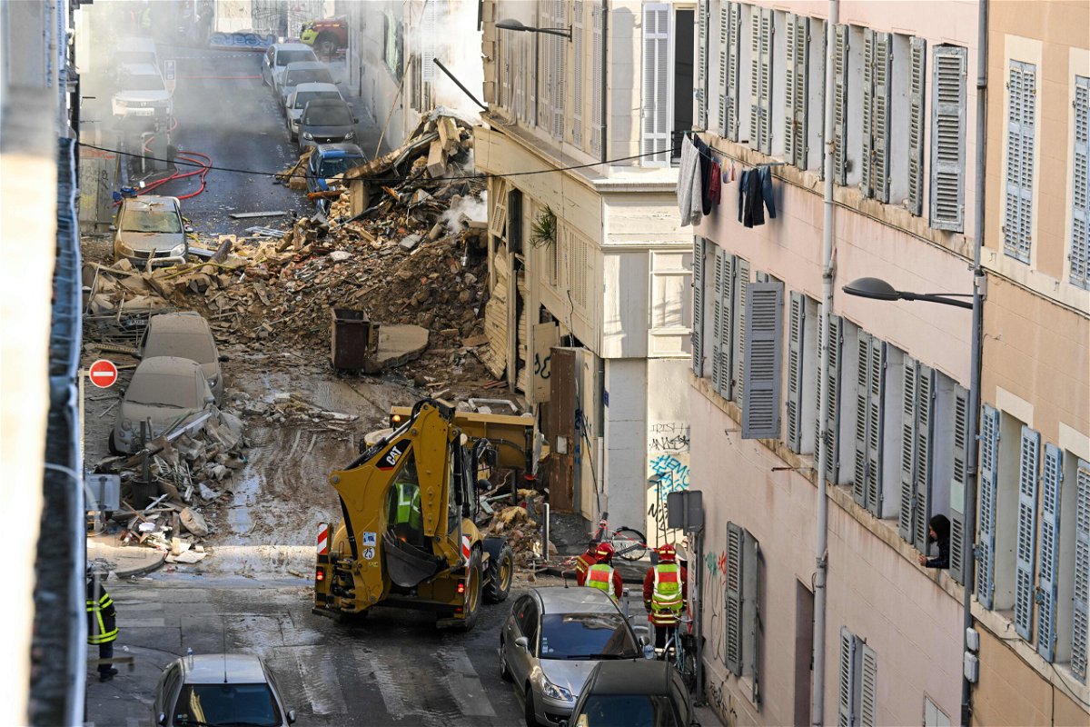 <i>Nicolas Tucat/AFP/Getty Images</i><br/>Up to 10 people remain trapped under the rubble.