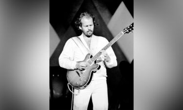 ABBA's long-term guitarist Lasse Wellander