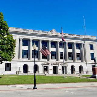 File photo of the Pettis County Courthouse.