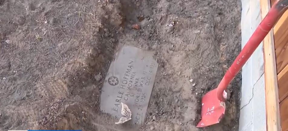 <i></i><br/>The Los Angeles Metro has halted its proposed plan to extend rail lines into Lawndale after residents discovered an apparent gravesite of a World War II soldier.