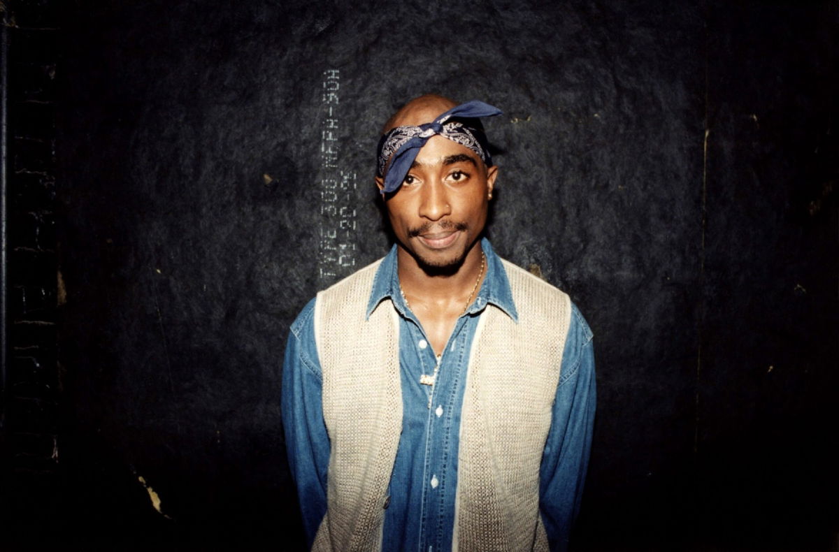 An arrest has been made in Las Vegas in connection with the 1996 murder of rapper Tupac Shakur, a law enforcement source tells CNN.
