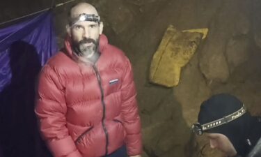 American caver Mark Dickey