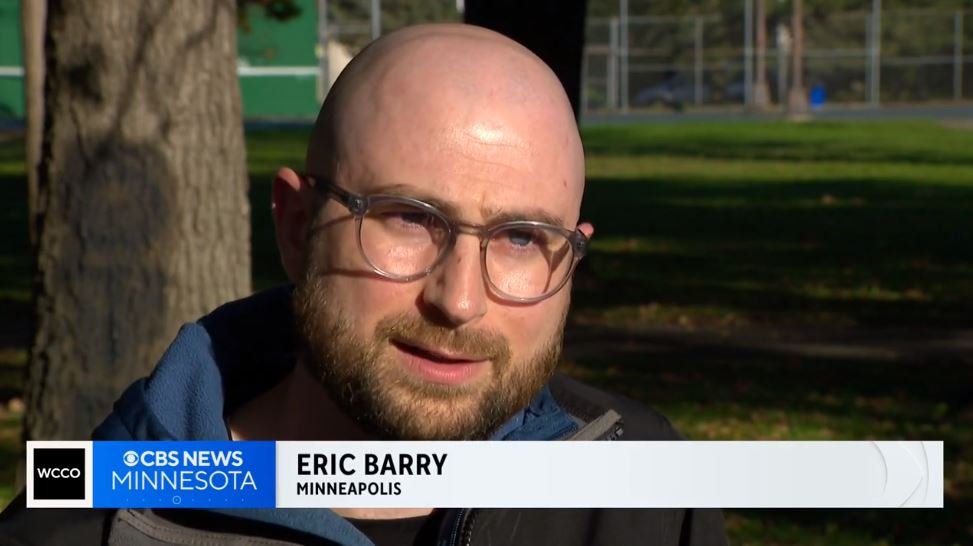 <i>WCCO</i><br/>Barry says he called the police